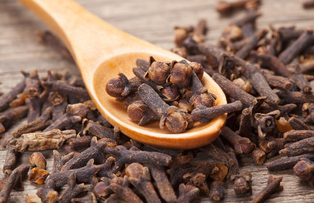 Medicinal Uses of Cloves - Clove Oil Benefits